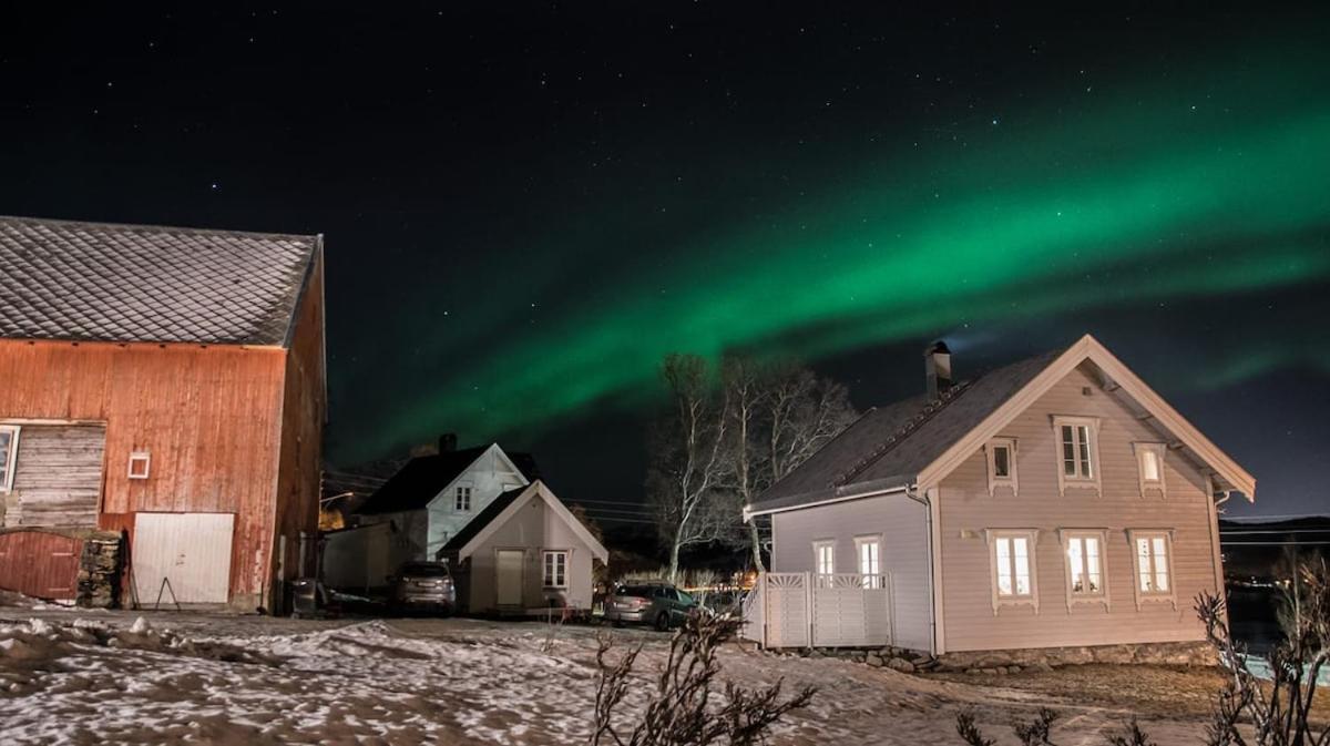 Nostalgiske Halsebostua * Harstad
